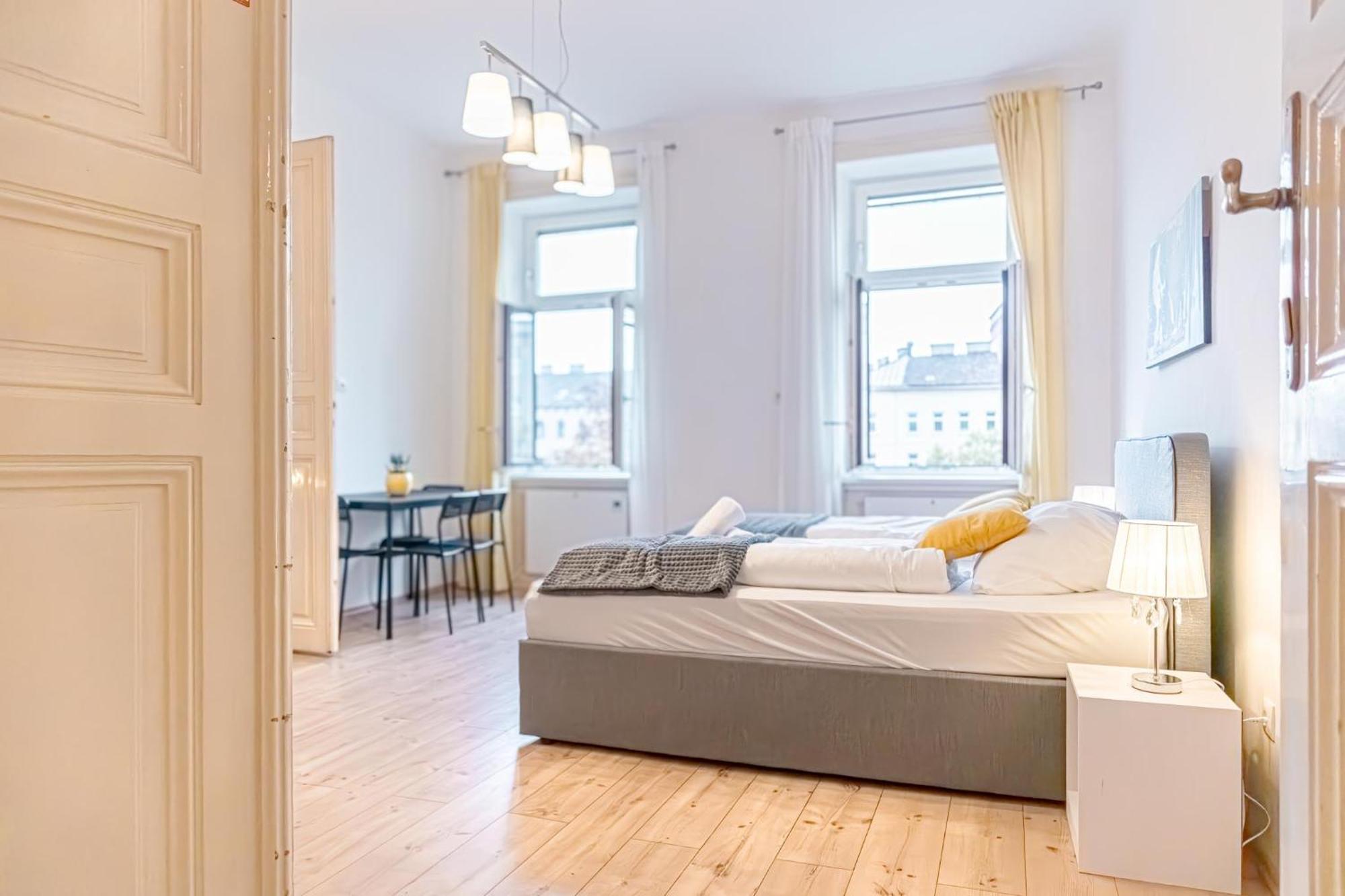 Attractive 2Br Apt Near Akh Ideal For Longstays Wien Eksteriør billede