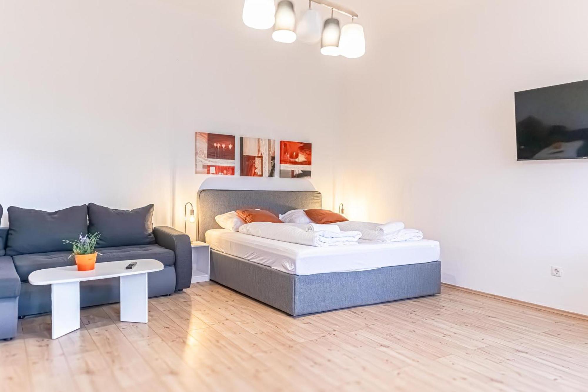 Attractive 2Br Apt Near Akh Ideal For Longstays Wien Eksteriør billede
