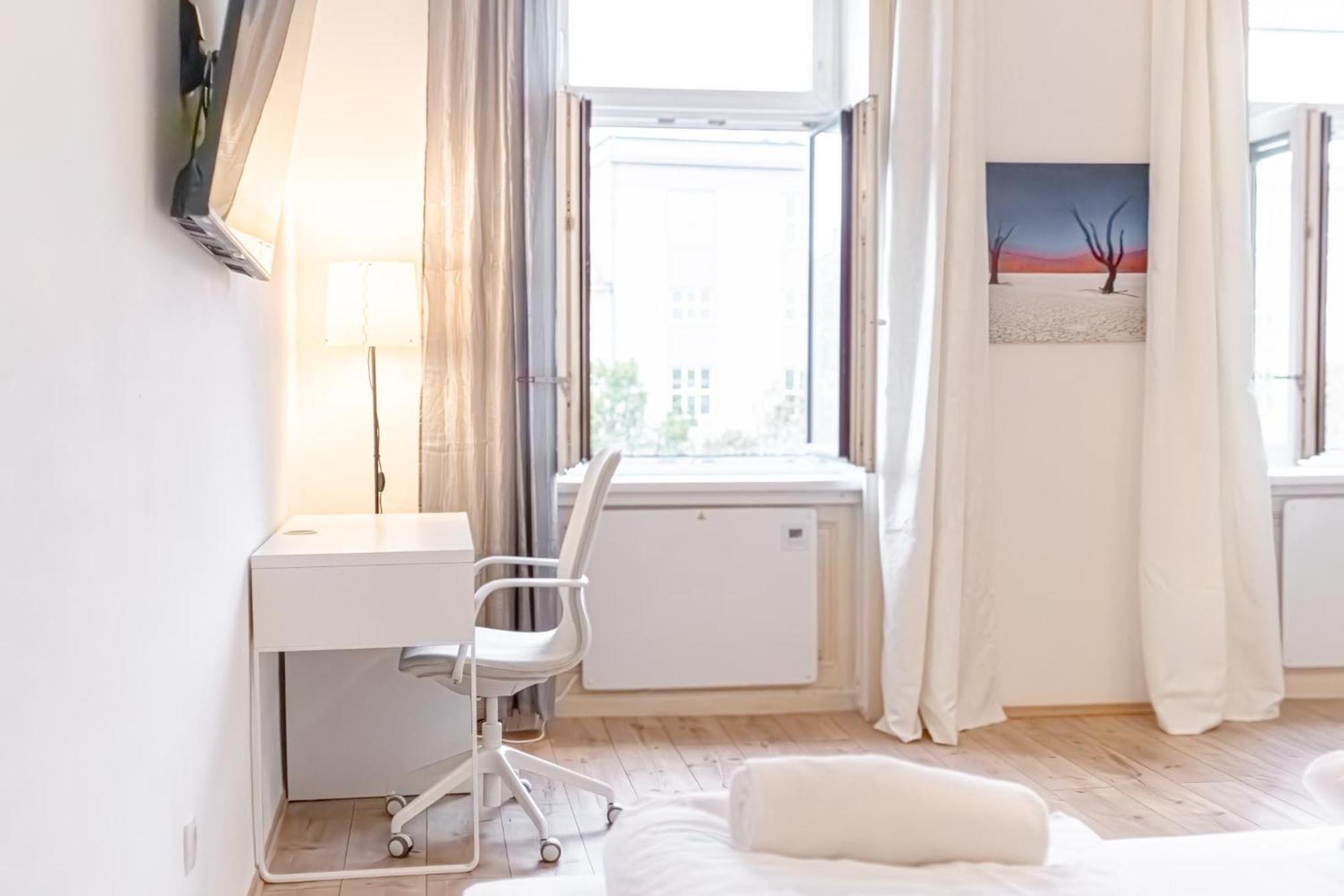 Attractive 2Br Apt Near Akh Ideal For Longstays Wien Eksteriør billede