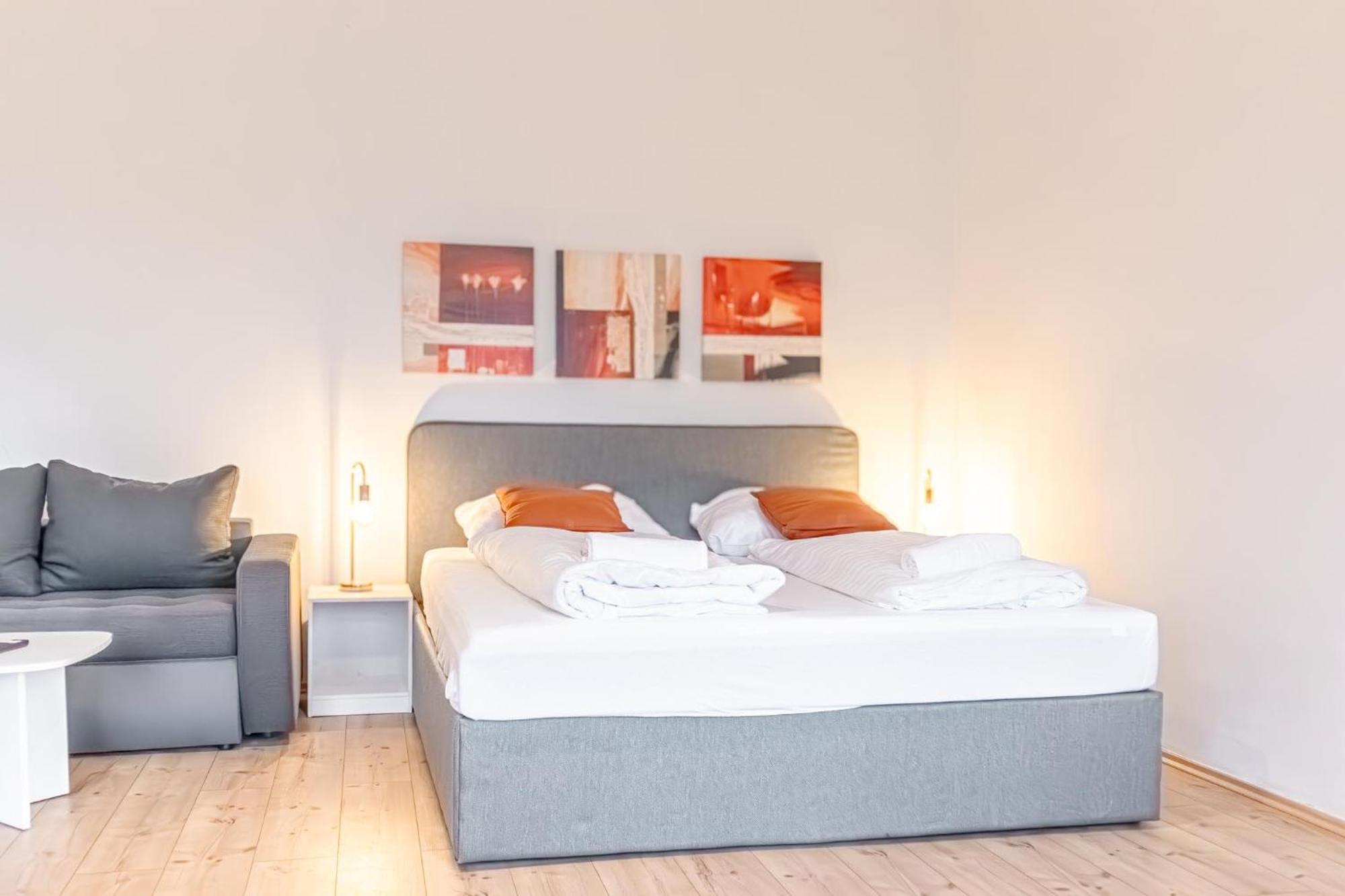 Attractive 2Br Apt Near Akh Ideal For Longstays Wien Eksteriør billede